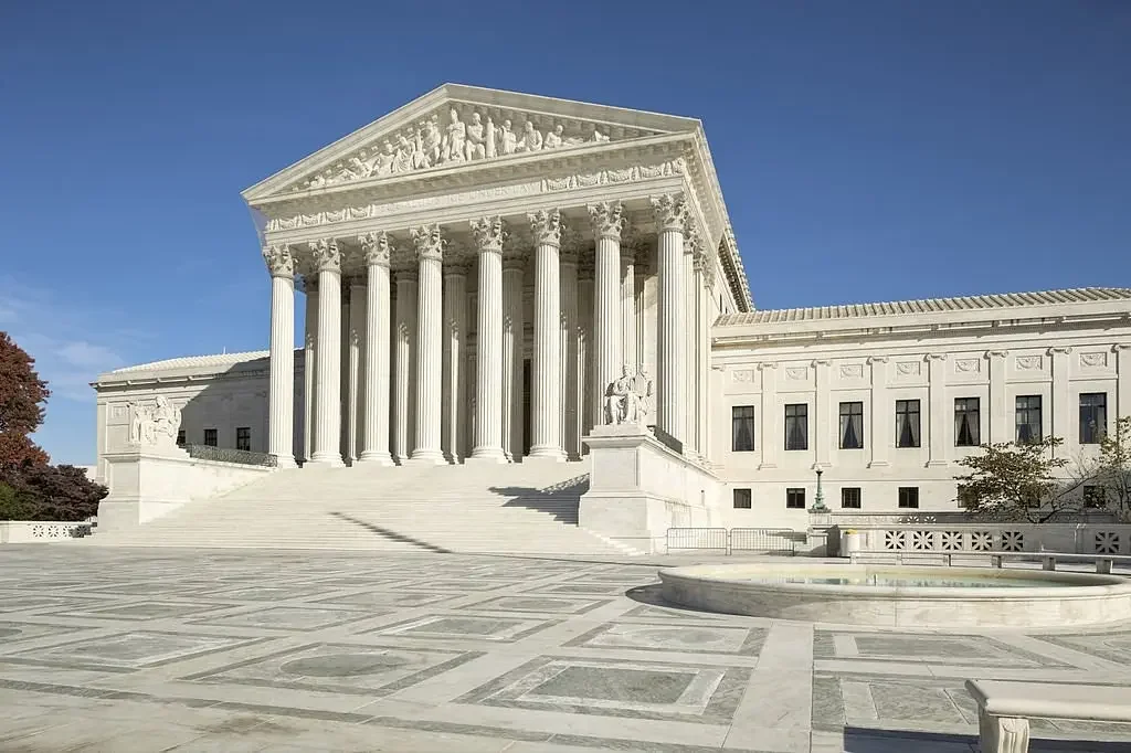 Front view of the Supreme Court of the United States building in Washington, D.C.