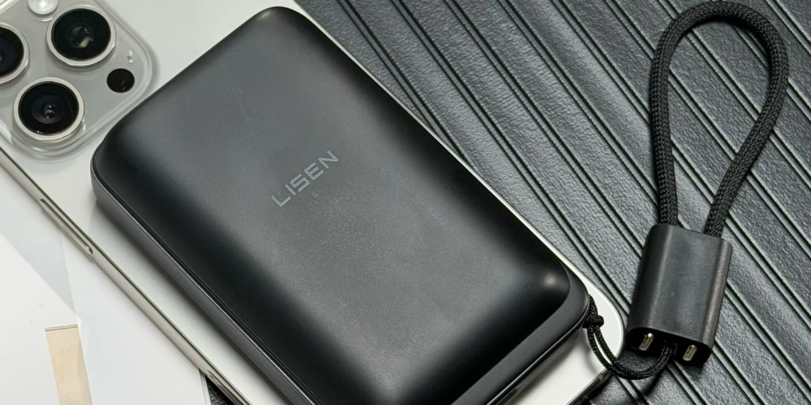 LISEN Qi2.2 MagSafe Battery: A Practical Charging Companion with a Smart Lanyard System