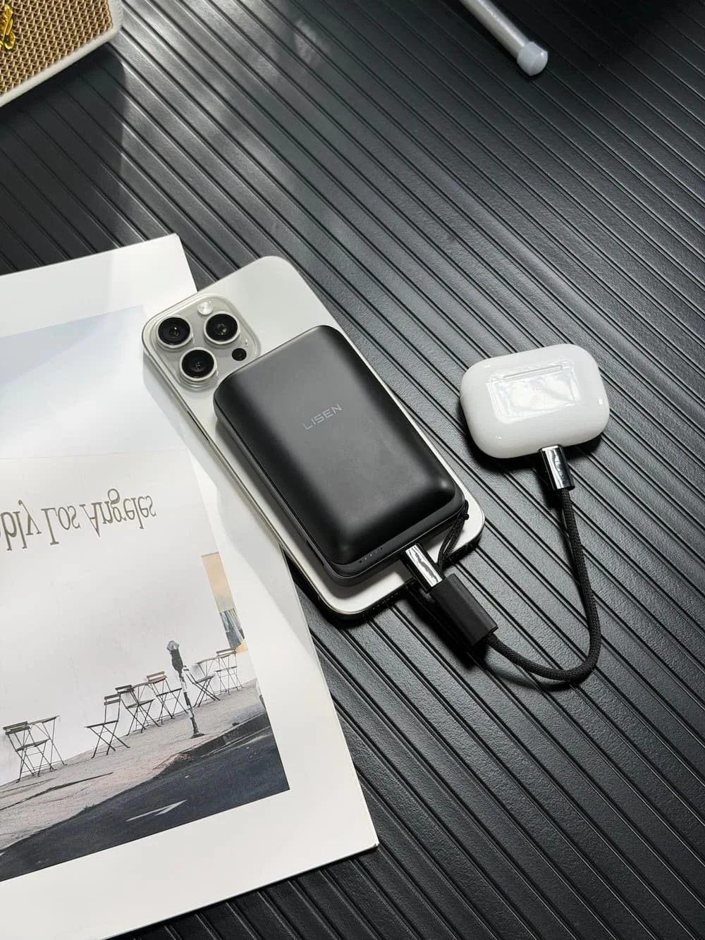 LISEN Qi2.2 MagSafe battery
